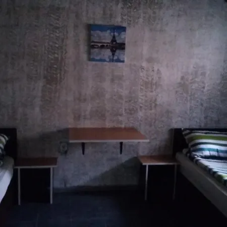 Tad's Travel Homestay szállás *